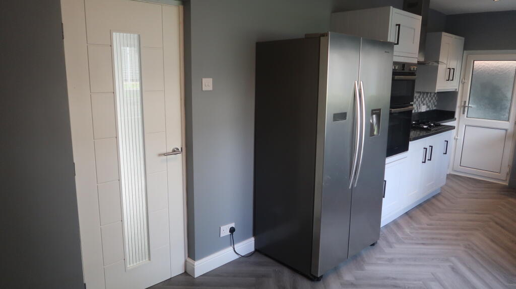 House in Tredegar, Rhymney - View 5