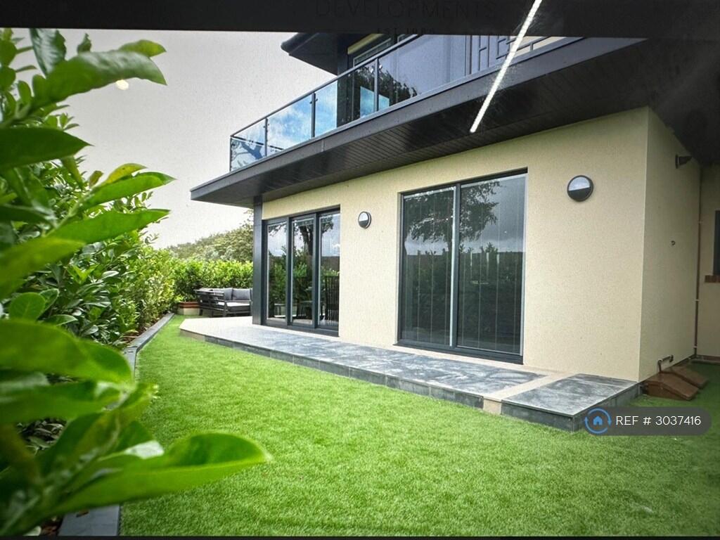 Apartment in Liverpool - View 5