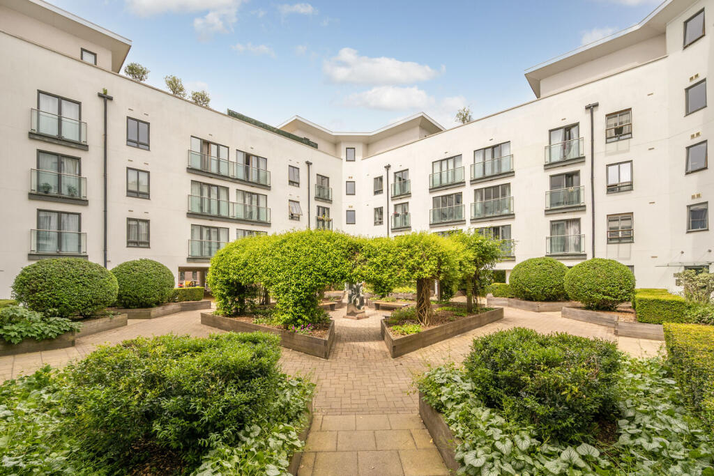 Main image of property: 1 Holford Way, Putney, London, SW15