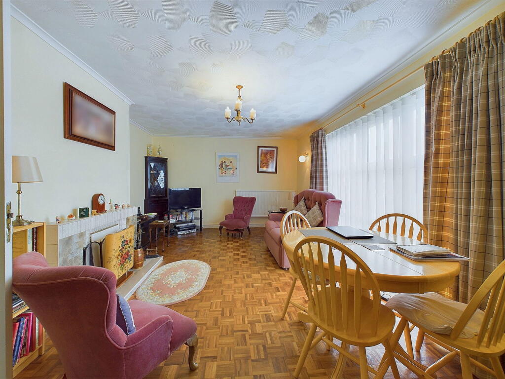 Rusper Road South, Worthing, BN13 - View 4