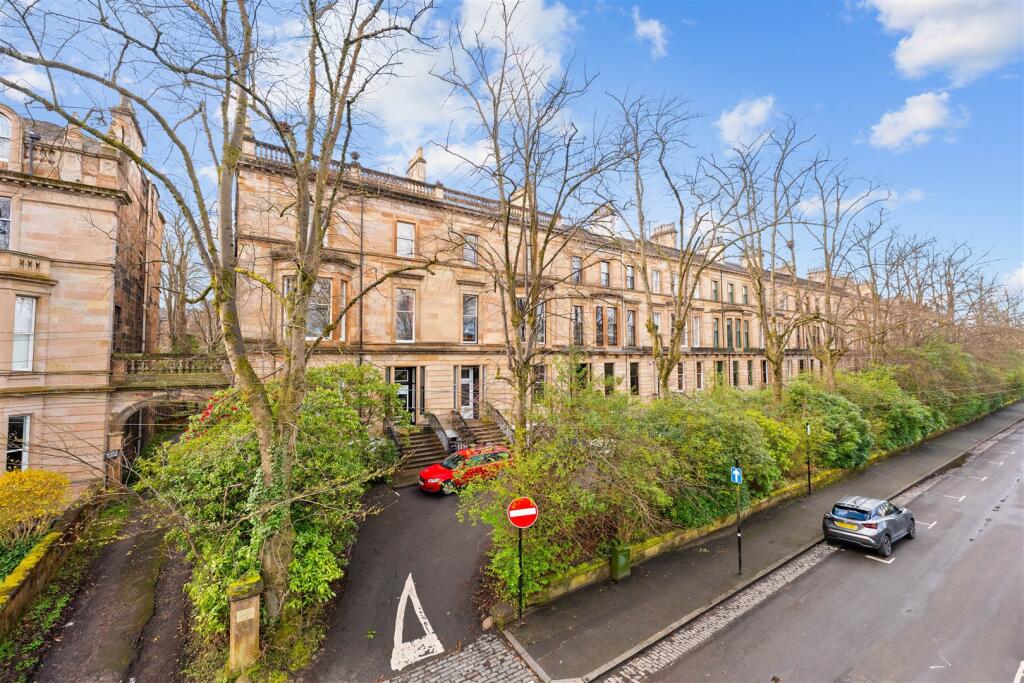 Main image of property: Flat 7 1 Crown Gardens, Dowanhill, G12 9HJ