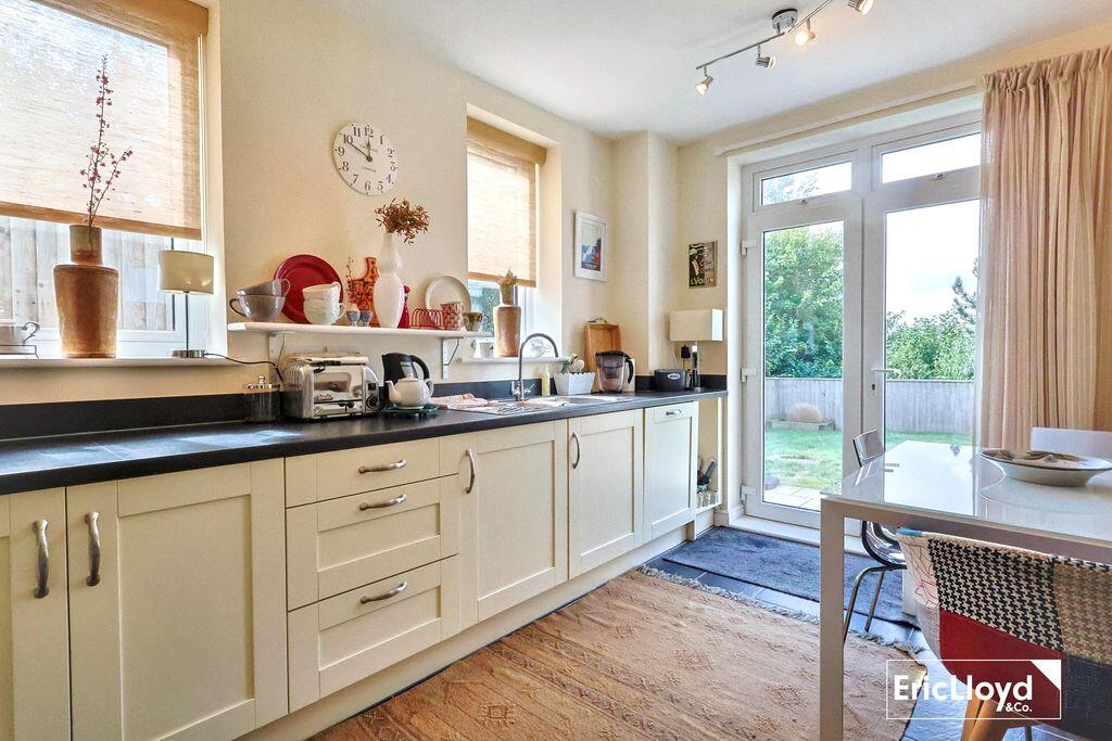 Apartment in Brixham, Torbay - View 2