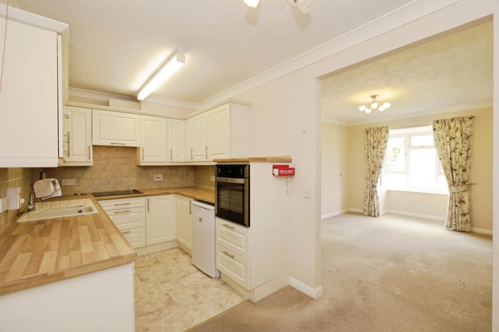 2-bed other on St Marys Mews, Wigginton, York, £130,000