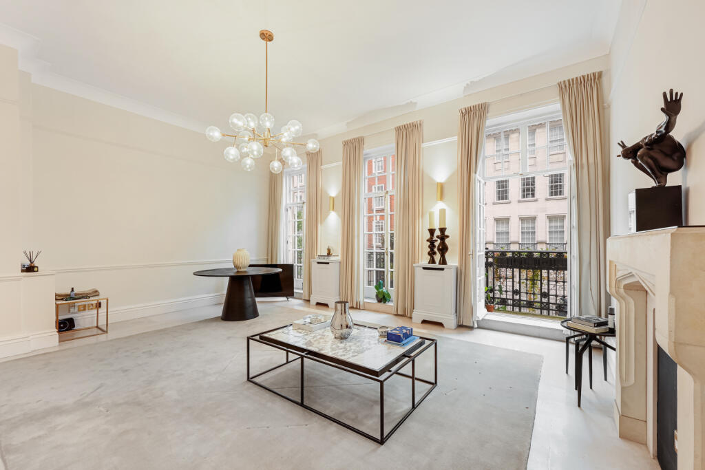 Main image of property: Upper Brook Street,
Mayfair, W1K