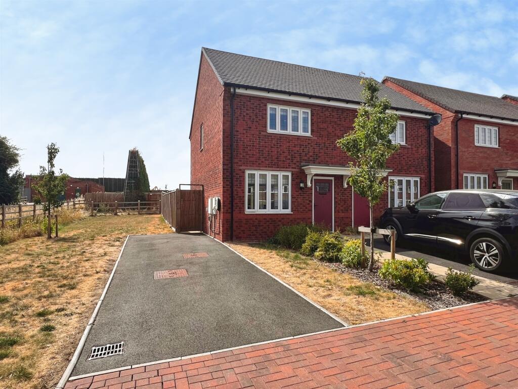 Main image of property: Hopper Avenue, Stratford-Upon-Avon