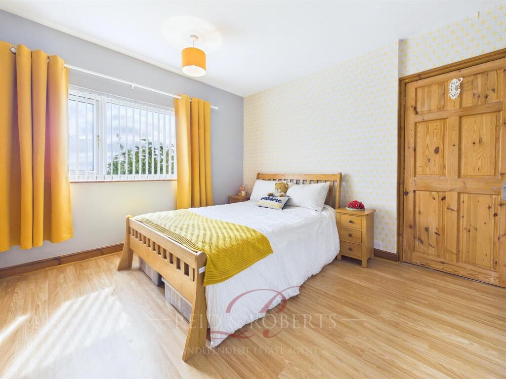 Wern Avenue, Bagillt - More