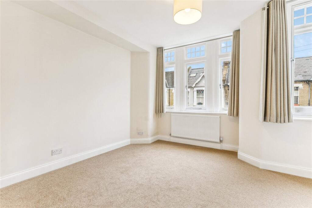 Apartment in London - View 2