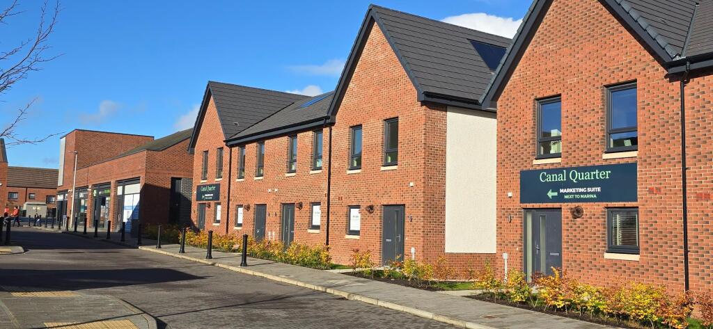 Main image of property: 15 Canal Road, Winchburgh EH52 6FD