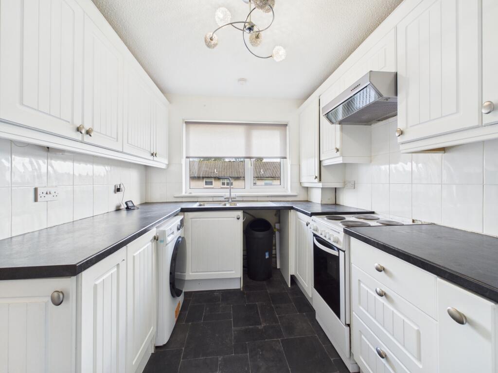 Apartment in Motherwell, North Lanarkshire - View 5