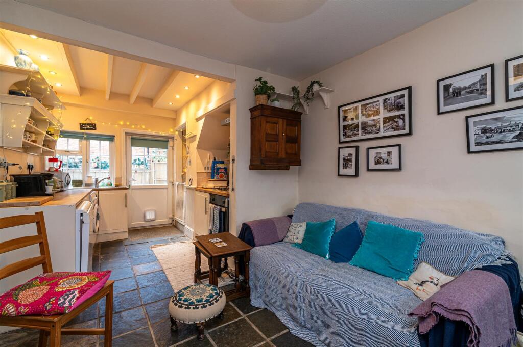 House in Nottingham, East Bridgford - View 3