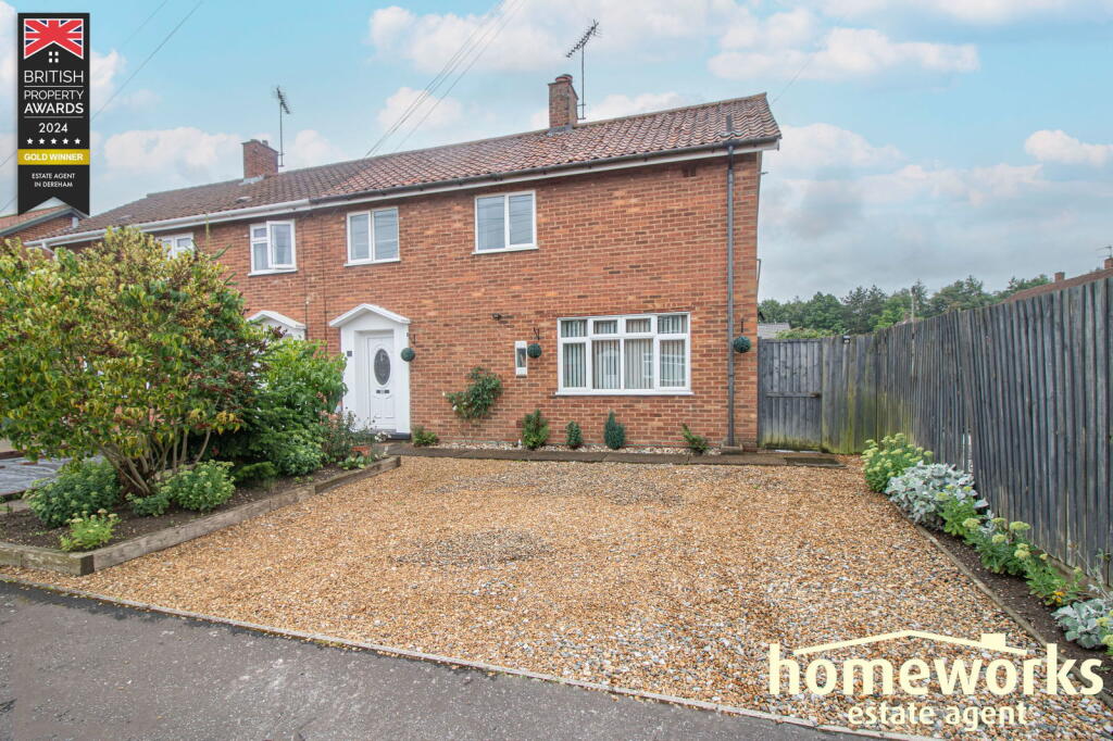 3-bed semi-detached on Hyde Road, Dereham, NR19, £250,000