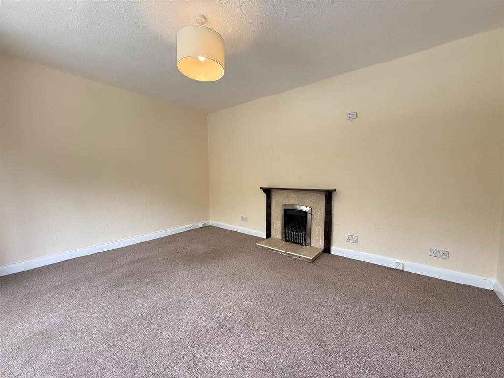 House in Lancaster - View 5