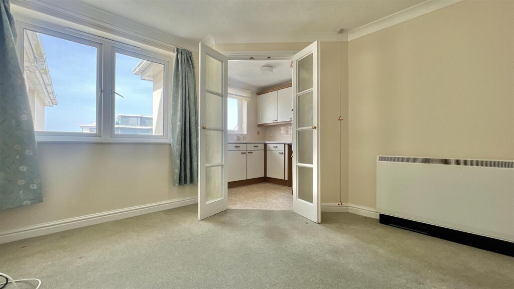 Apartment in Newquay, Trenance - View 4