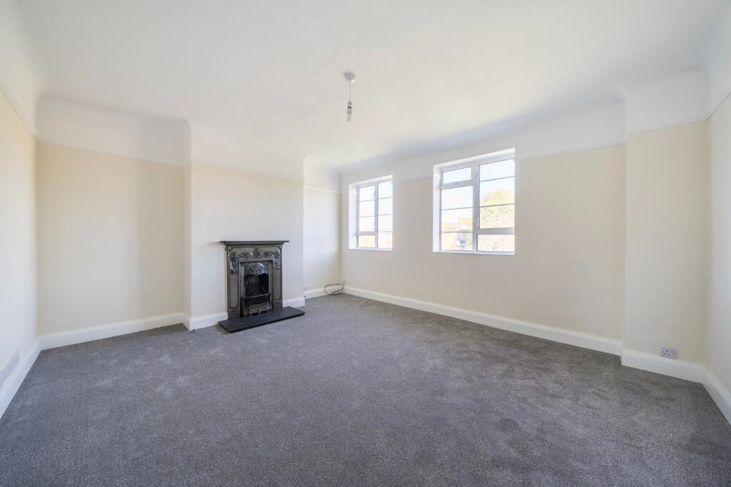 Apartment in London - View 2