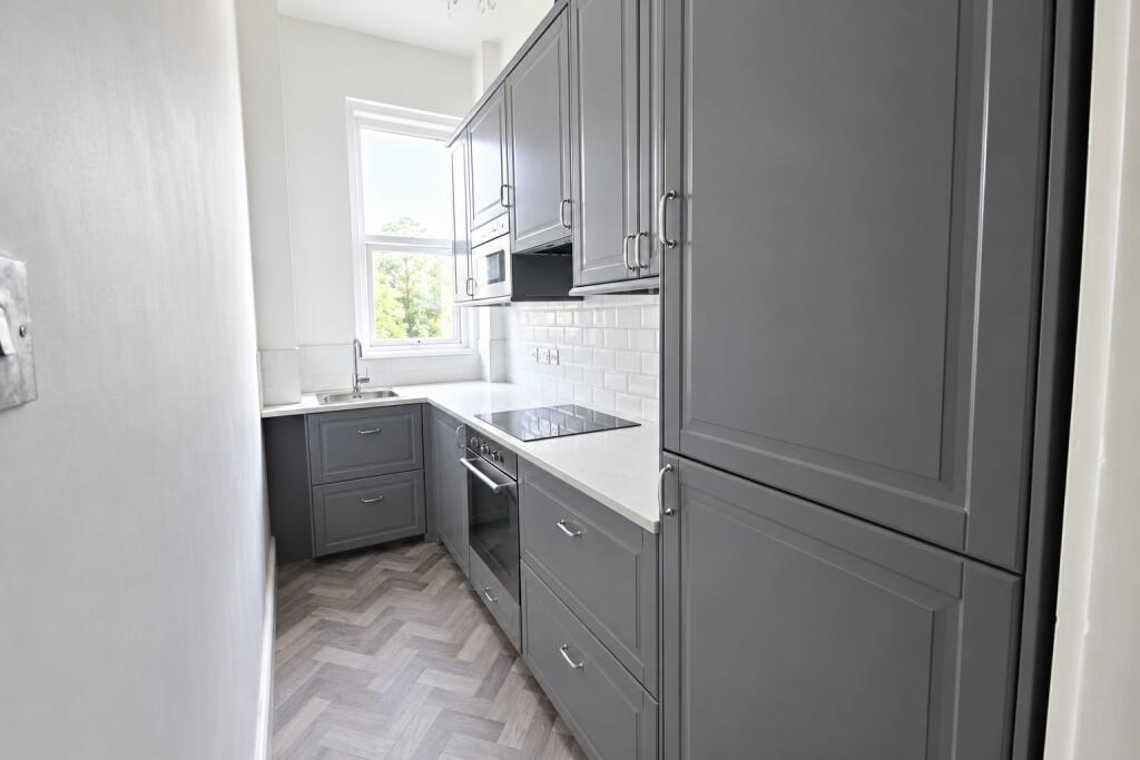 Apartment in Bournemouth - View 3