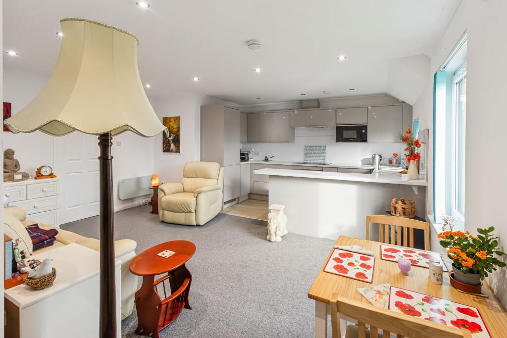 Apartment in Callander, Stirling - View 5