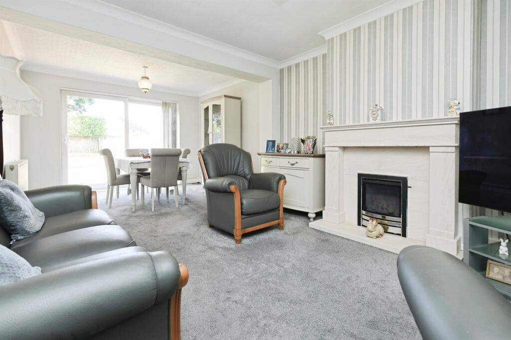 Ebrington Avenue, Solihull photo 4