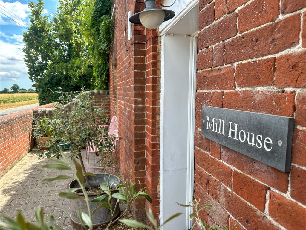 Mill Road, Halvergate, Norwich, Norfolk, NR13 photo 3