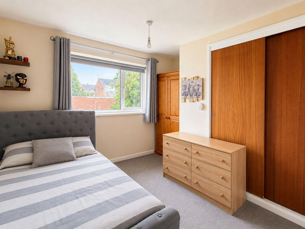 House in South Staffordshire, Great Wyrley - More