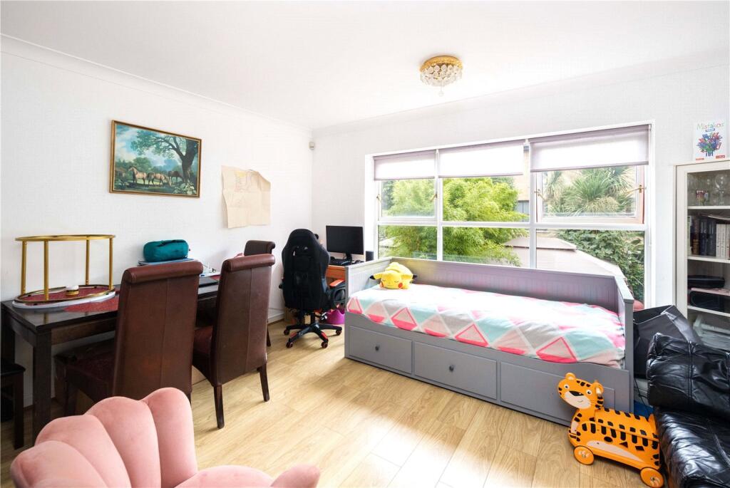 House in London - View 4