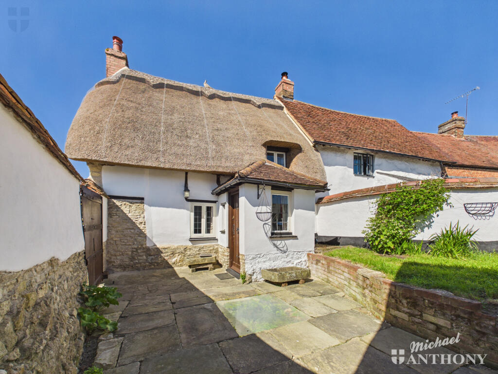 Main image of property: Aylesbury Road, Cuddington, Aylesbury