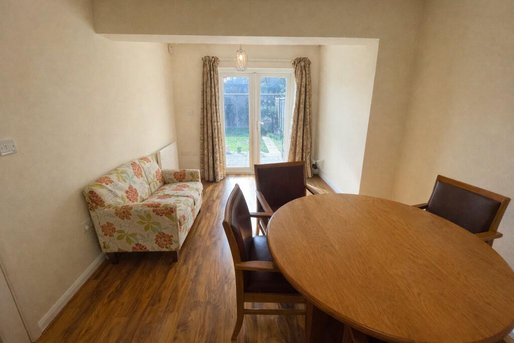 House in Twickenham - View 4