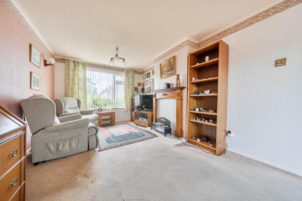 Charnwood Avenue, Bedford photo 4