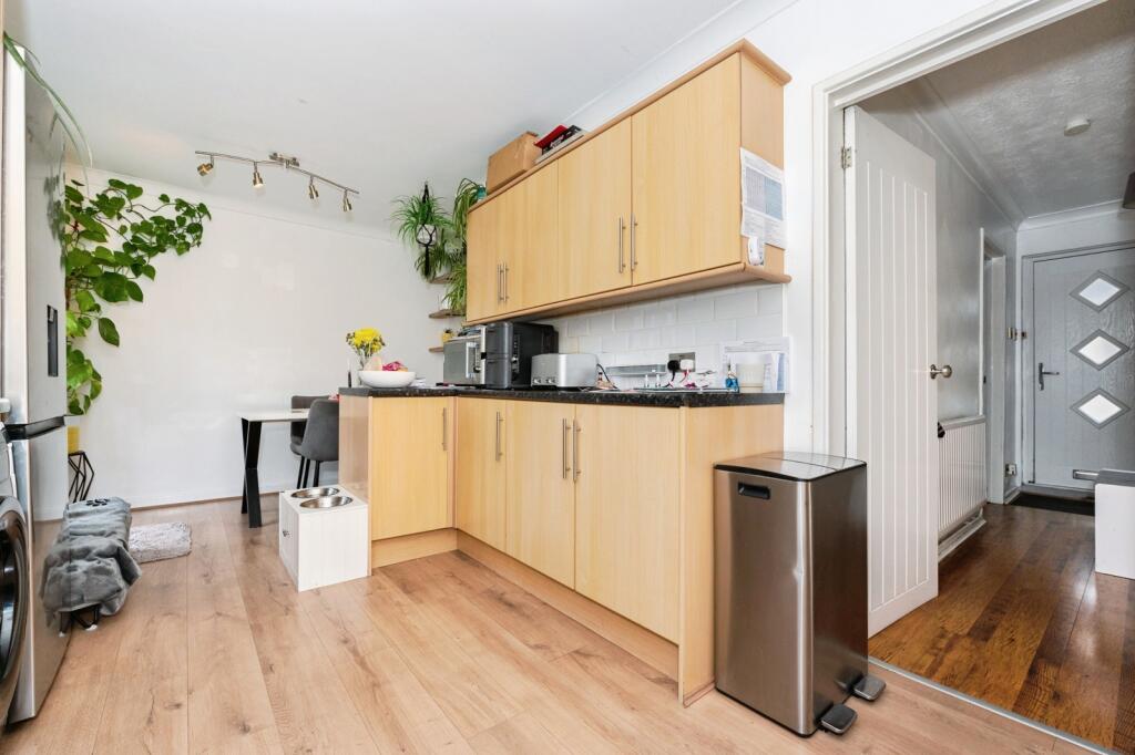 House in Dartford - View 5