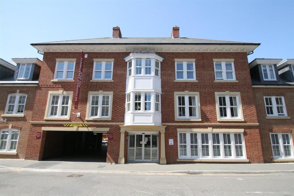 Main image of property: Three Swans Chequer, Salisbury