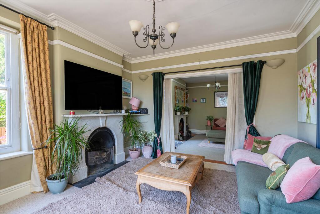 House in Walton in Gordano, North Somerset - More