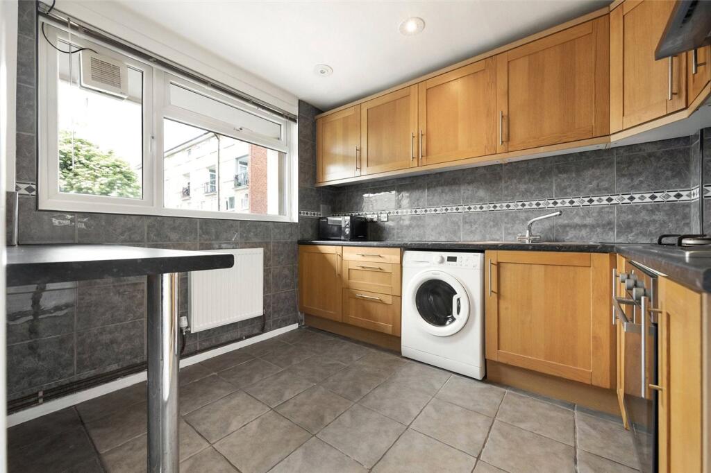 3 bedroom maisonette for rent