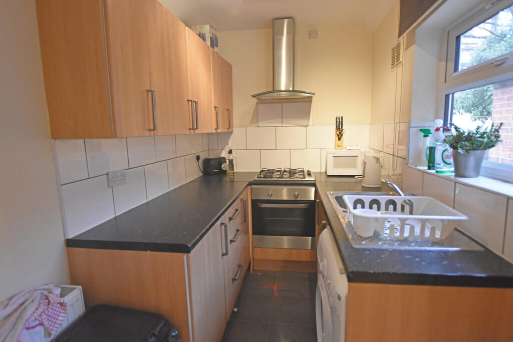 House in Nottingham - View 2