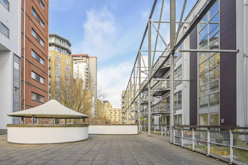 Main image of property: Hutchings Wharf, Canary Wharf, London, E14
