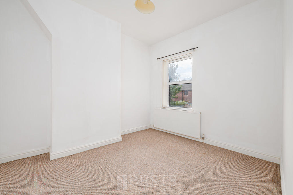 House in Runcorn, Dukesfield, Higher Runcorn - More