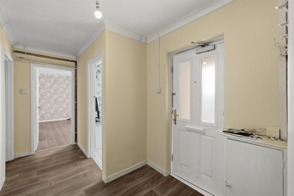 Hector Avenue, Crumlin, Newport photo 2