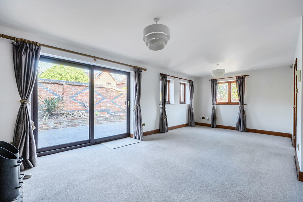 House in Reading - More