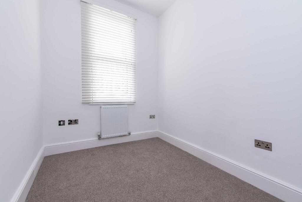 Apartment in Nottingham - View 3