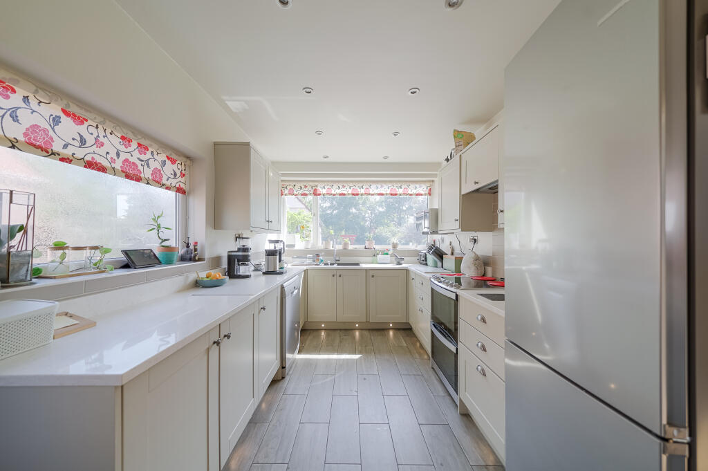 House in Wirral, Liverpool City Region - View 5
