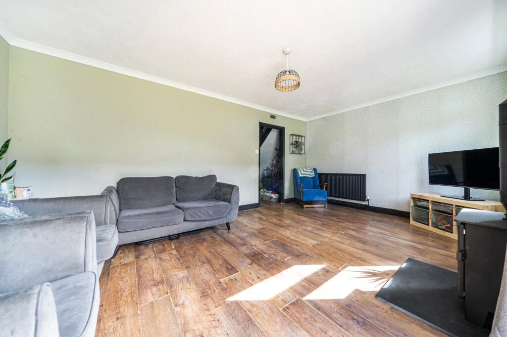 Lancaster Close, Hungerford, Berkshire photo 4