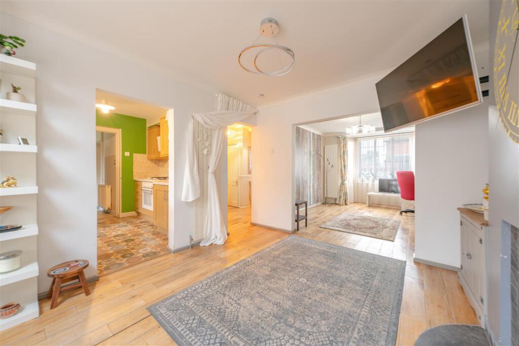 Beech Avenue, Northampton - View 2