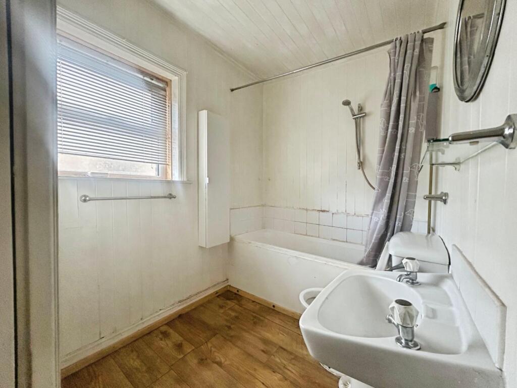 Apartment in Harrogate - More
