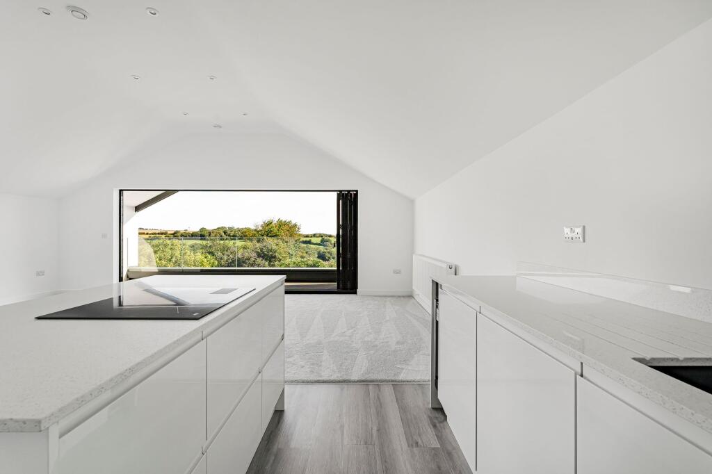 House in Greenbottom, Kenwyn - More
