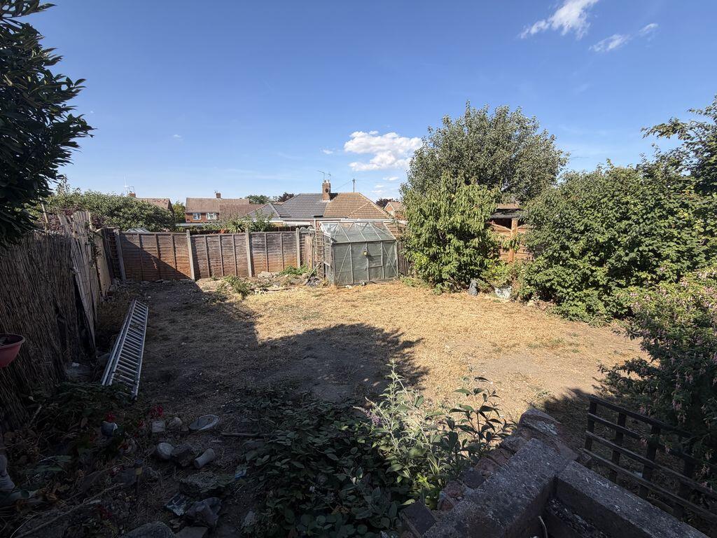 House in Dartford - View 2