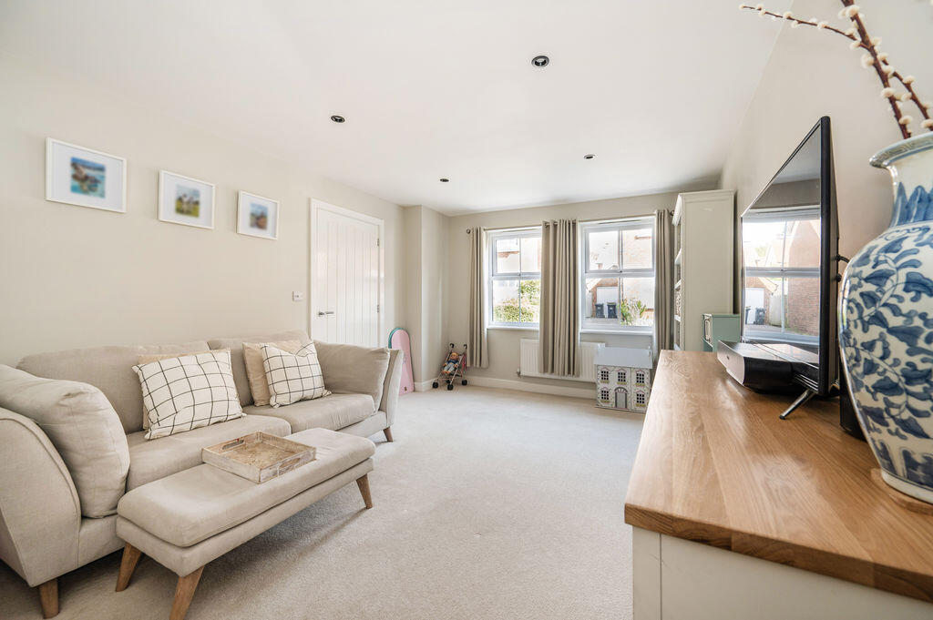 House in Havant, Hampshire Farm - View 4