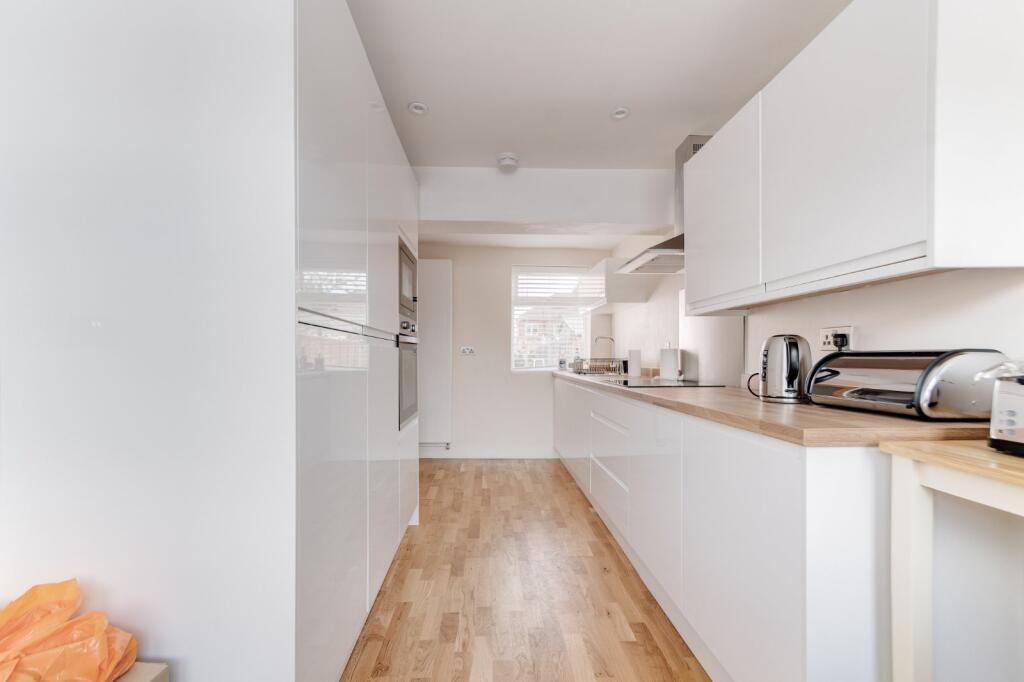 House in Birmingham, West Midlands - View 3