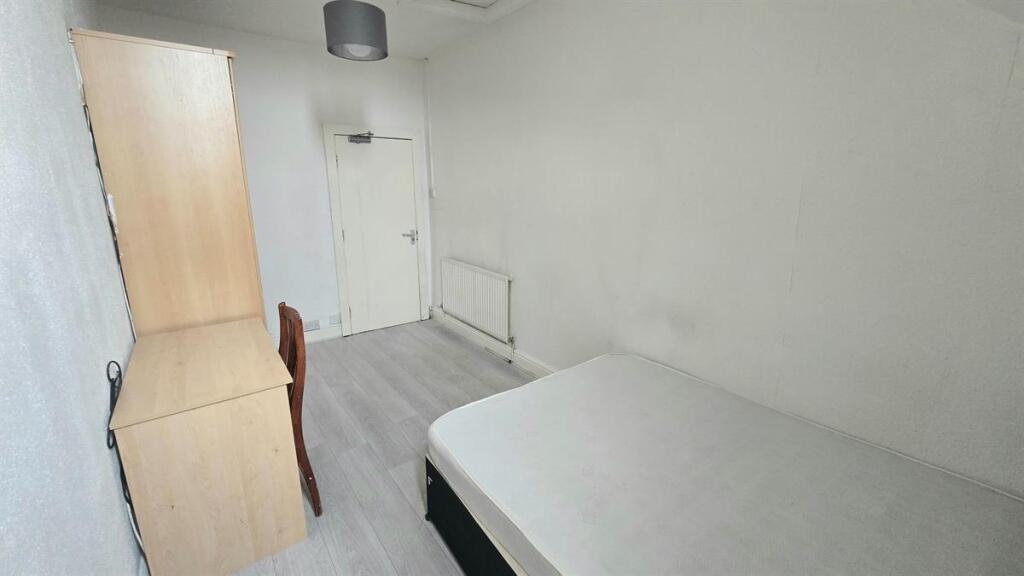 1 bedroom house for rent