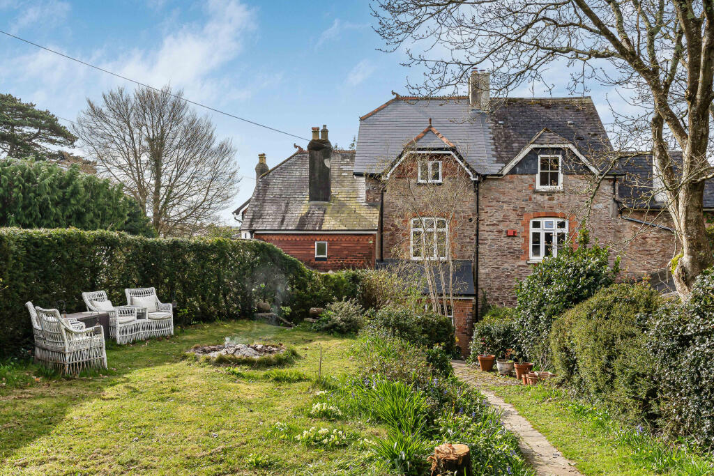 Main image of property: Hillside, Jubilee Road, Totnes, Devon