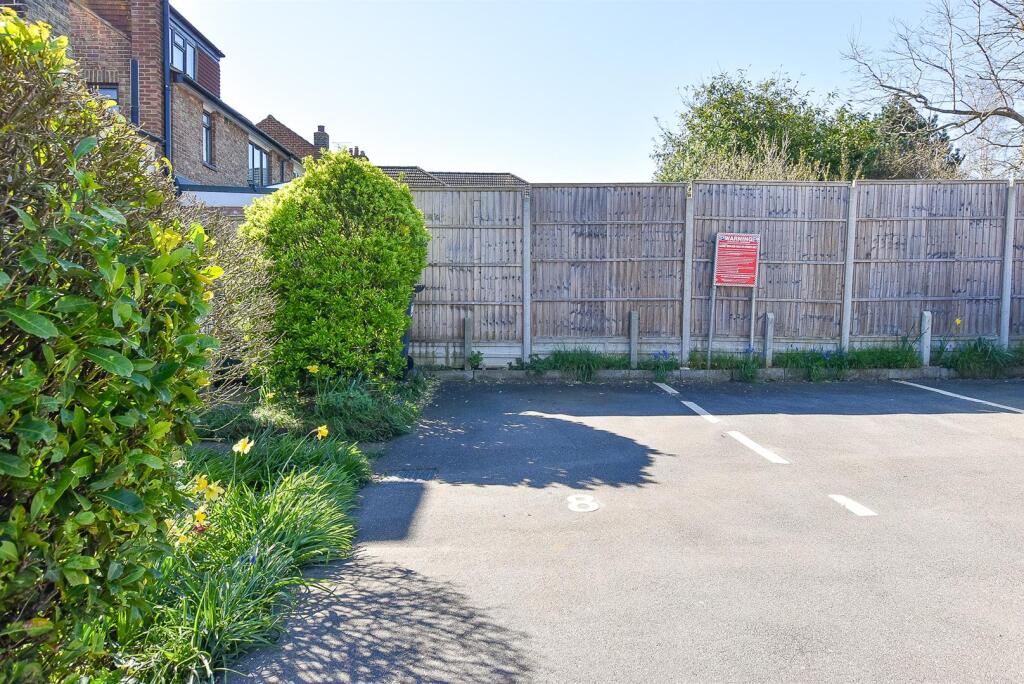 New Road, Ditton photo 3