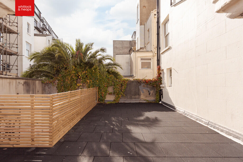 Apartment in Brighton, Brunswick - More