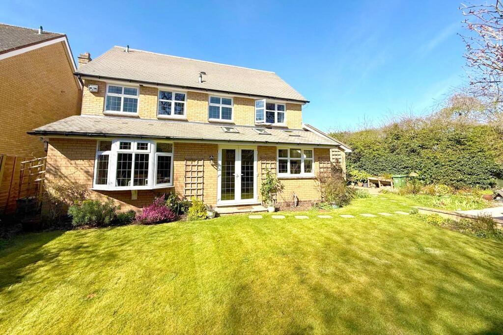 Chapel Drive, Balsall Common photo 4